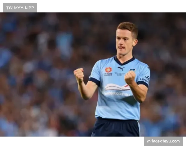 普埃尔战术板细节强调到位，尼斯角球防守落点盯防问题持续存在